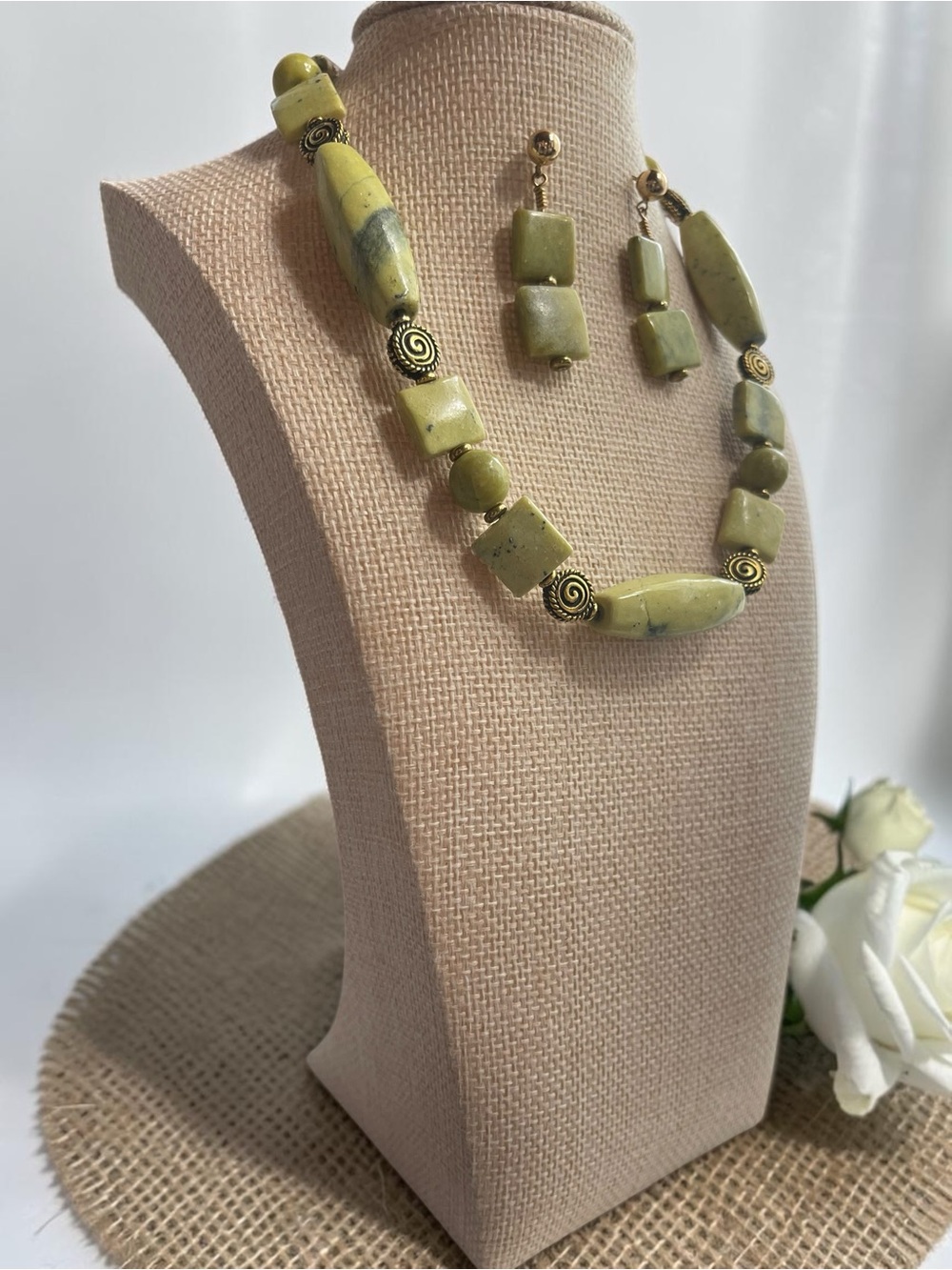 Serpentine Gemstone Necklace Earrings Set Gold Tone Toggle Closure